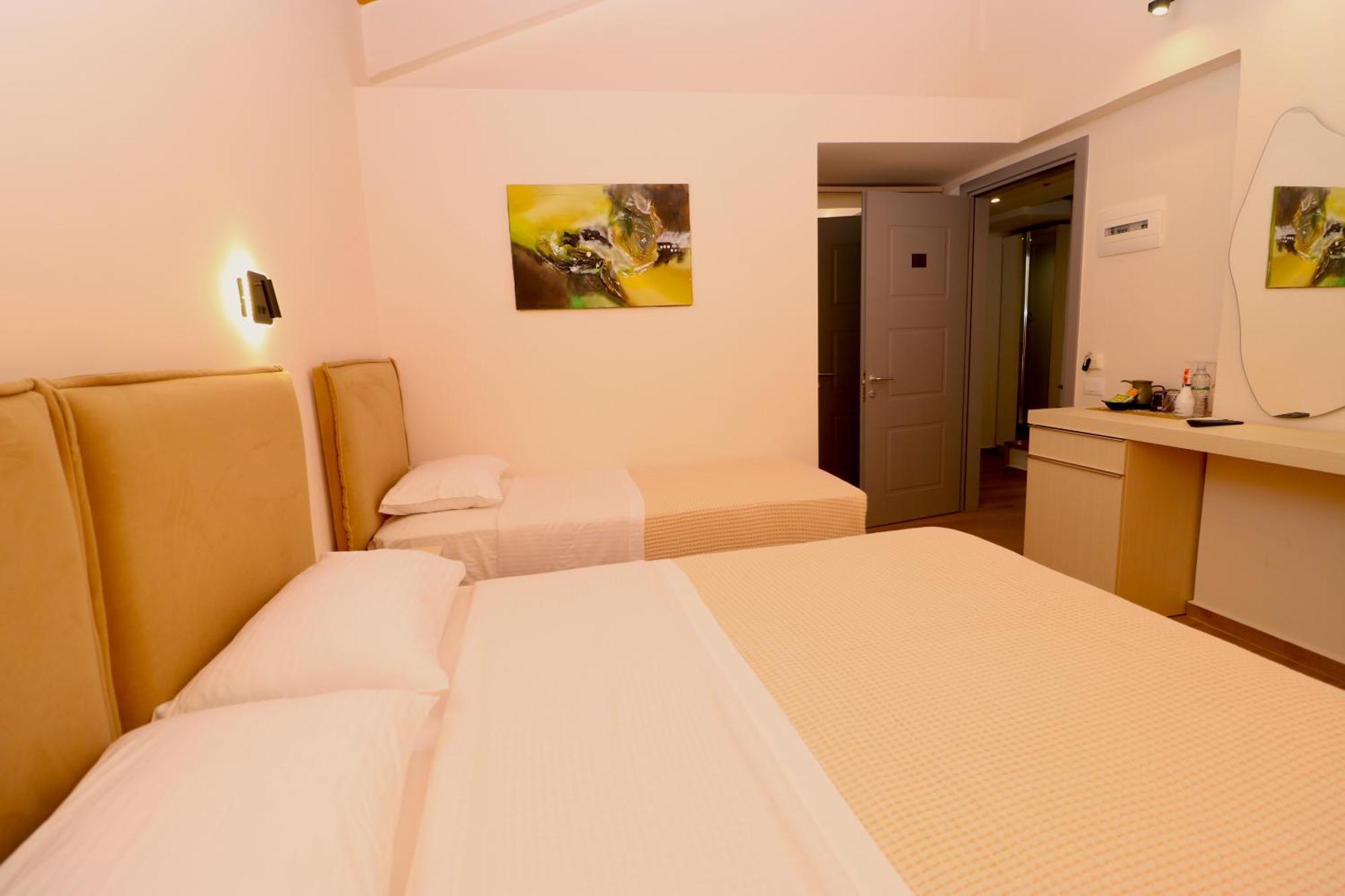 Fegi Rooms 히마레 외부 사진